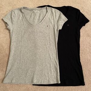 Tommy Hilfiger Basic V-Neck T-Shirts